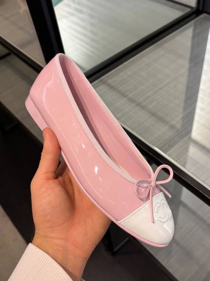 Chanel
Vip Quality
𝗦𝗶𝘇𝗲 𝟯𝟲 𝘁𝗼𝗼 𝟰𝟭 
450 dhs✅

Zain303
♥️♥️♥️