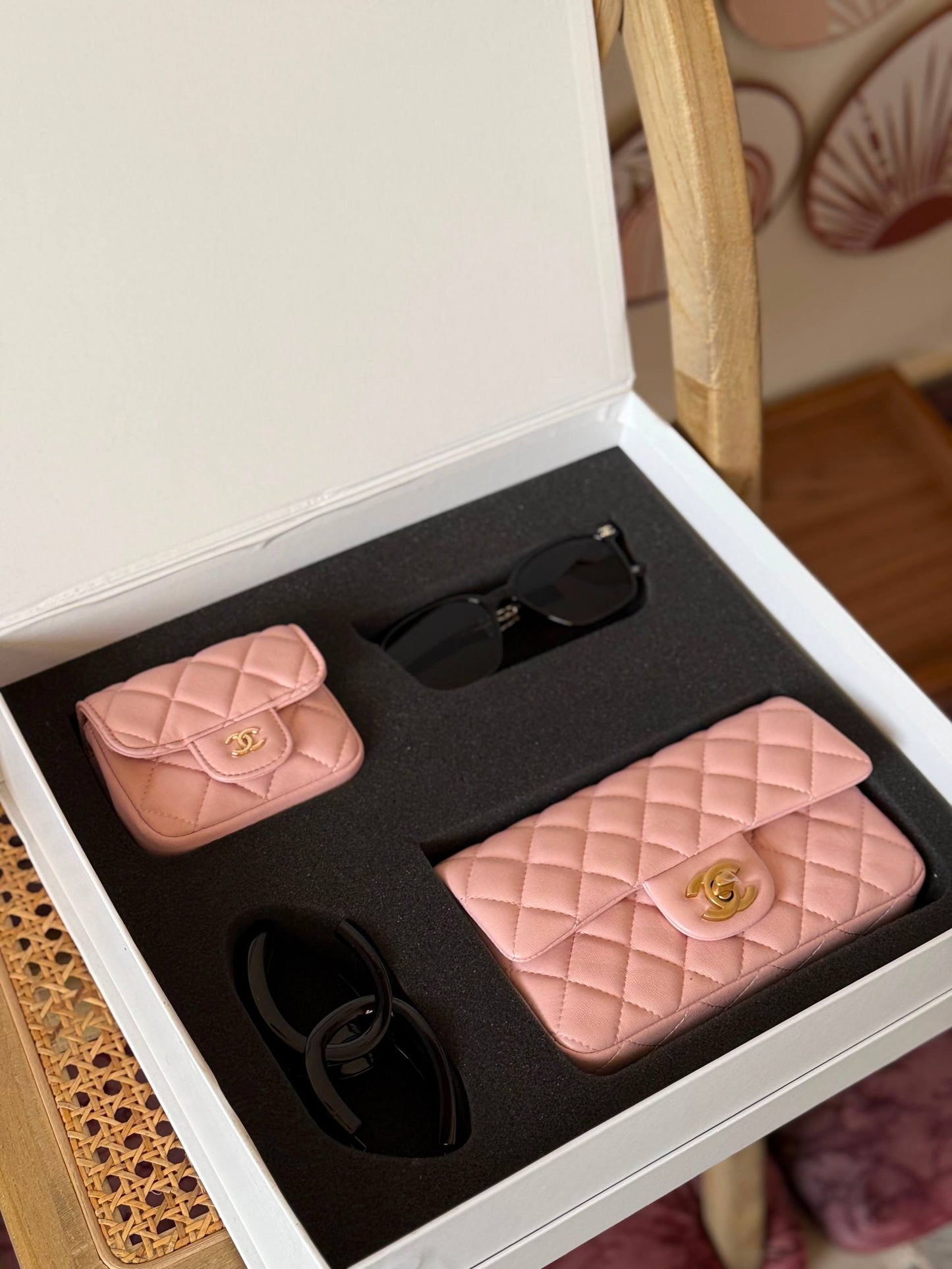 New Collection✨✨✨
CHANEL
20cm
440 dhs✅
*FULL SET(GIFT BOX)😍😍*
*MASTER QUALITY*
With box

Zain167
♥️♥️♥️