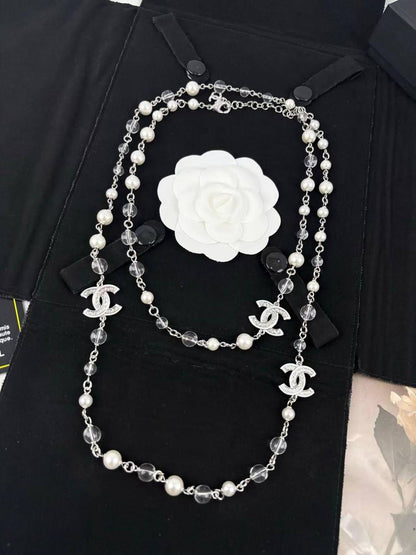 MASTER CHANEL
NECKLACE ✨💫
WITH BOX AND PAPER BAG🛍️🎁
120 DHS✅

Zain89
♥️♥️♥️