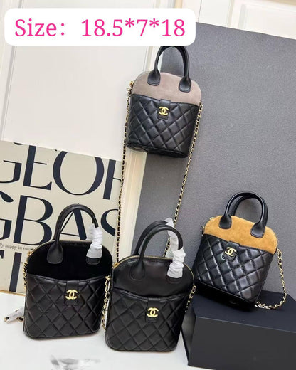 Chanel
110 dhs✅
with box
Size:18.5/7/18

Zain07
❣️❣️❣️