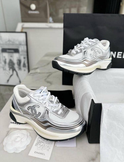 CHANEL 
☘️ *SIZE  36  to 41 ☘️                                                                                                       
280 dhs✅

Zain224
♥️♥️♥️
