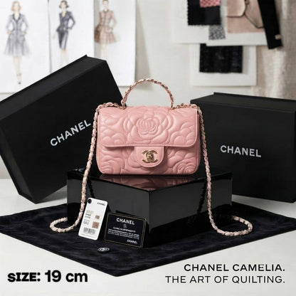 Chanel ᴄᴀᴍᴇʟɪᴀ
ᴛᴏᴘ ʜᴀɴᴅʟᴇ ʙᴀɢ
ǫᴜɪʟᴛᴇᴅ ʟᴀᴍʙsᴋɪɴ ʟᴇᴀᴛʜᴇʀ
ɢᴏʟᴅ ʜᴀʀᴅᴡᴀʀᴇ
sɪᴢᴇ : 19 cm
ᴡɪᴛʜ BOX

95 dhs✅

Zain31
♥️♥️♥️