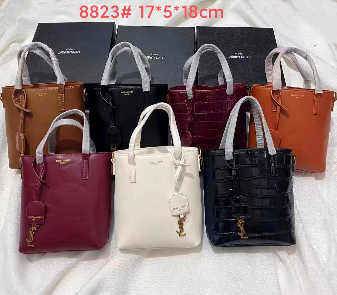 YSL

80 dhs🇦🇪

with box
🎁🎁🎁

size 17*5*18cm

Zain26
♥️♥️♥️