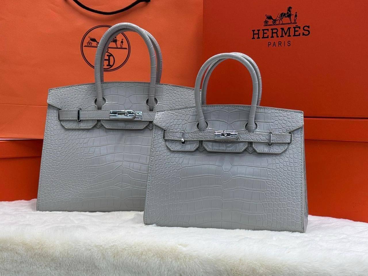 HERMES 🆕
VERY GOOD QUALITY 💯
25 CM  100 DHS✅
30 CM  120 DHS✅

Zain28
♥️♥️♥️
