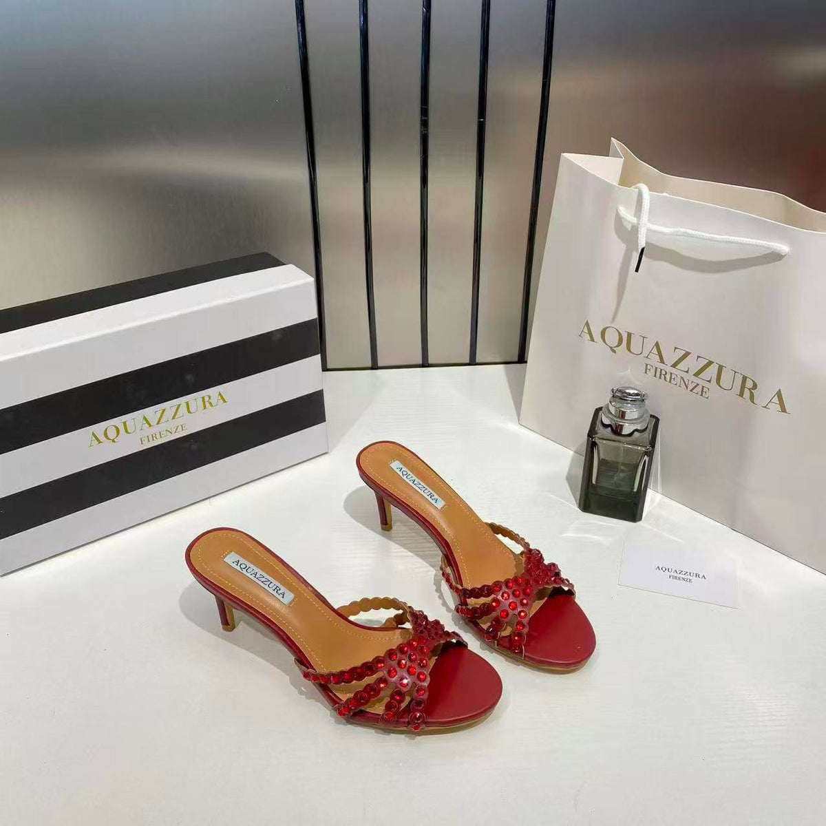 AQUAZZURA 
115 dhs🇦🇪🇦🇪

Zain40
♥️♥️♥️