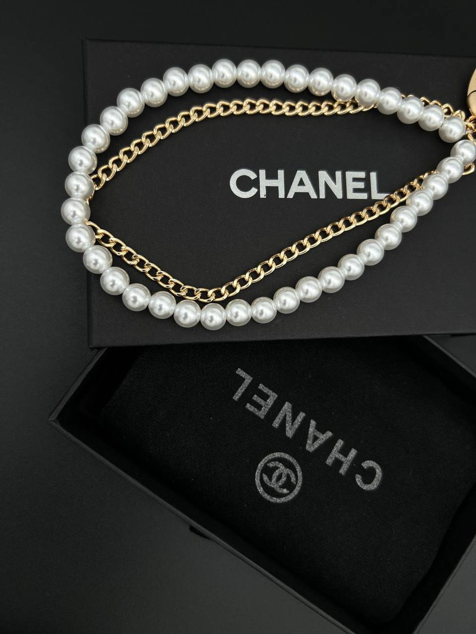 *Key Chain ❤️‍🔥*
Master quality 💯
With normal boxes 🗃️ 
50 dhs💓
With master box 📦 
60 dhs💓

Zain216
♥️♥️♥️