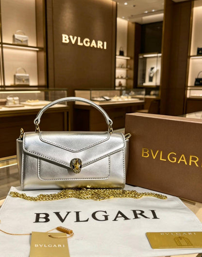 Bvlgari

 have box

115 dhs🇦🇪🇦🇪

Zain07
♥️♥️♥️