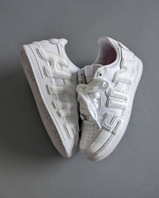 Nike x CPFM Air Force 1 "Triple White"🤍
36-45 AVAILABLE🤩
230 dhs🇦🇪

Zain242
♥️♥️♥️