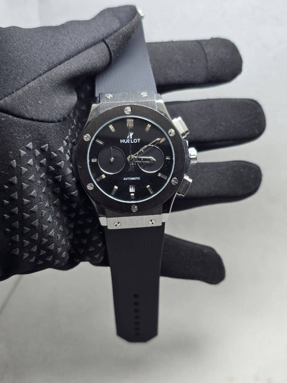 Hublot Men
*Chronograph working*
100 dhs🇦🇪🇦🇪

Zain29
♥️♥️♥️