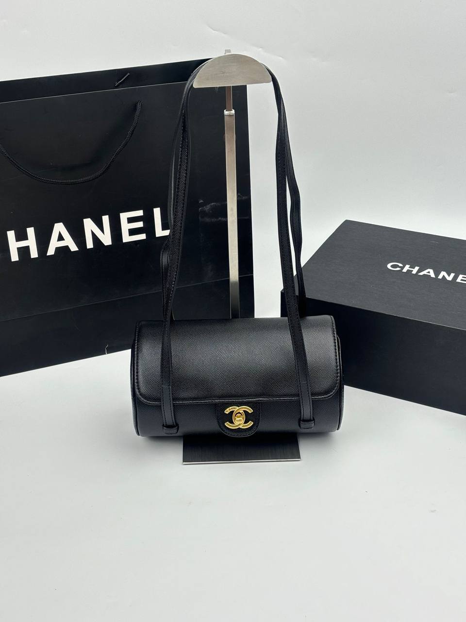 Chanel  
size:21×10×10 
240 dhs✅

Zain114
♥️♥️♥️