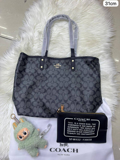 💕 Coach 2 in 1  2️⃣-sided
1️⃣ First quality
Medium Size : 31 * 28 cm
95 dhs✅

Zain115
♥️♥️♥️