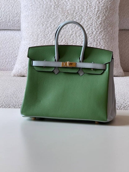 Hermes
Birkin 25cm💥Master quality ✅with box📦
630 dhs✅

Zain52
♥️♥️♥️