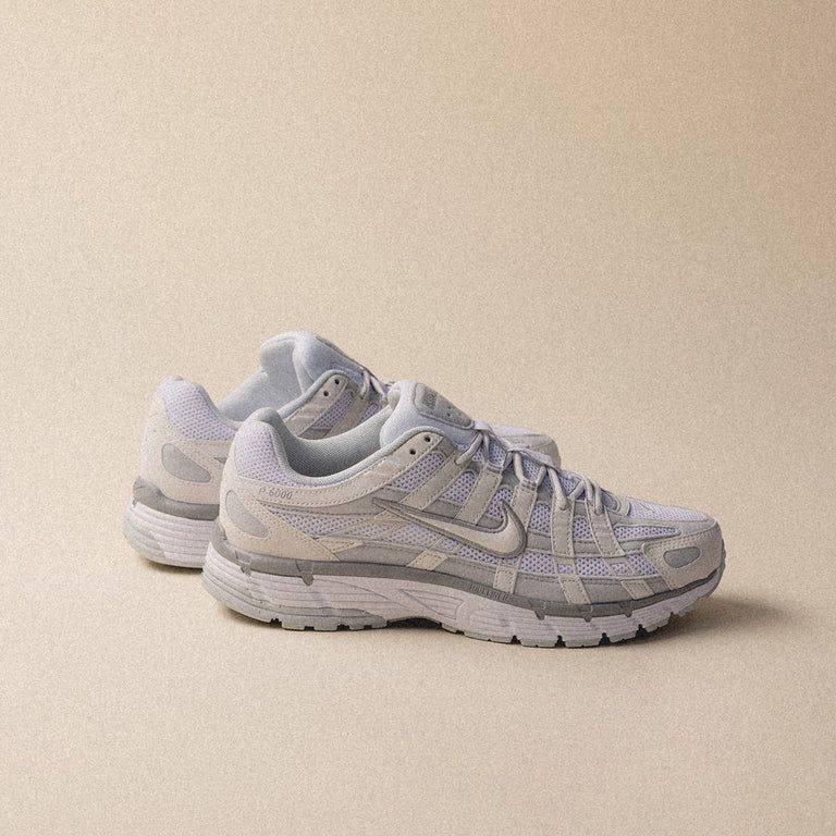 Nike p6000 ‘summit white/pure platinum’ 🤍
36-45 AVAILABLE🤩
230 dhs👑

Zain242
♥️♥️♥️