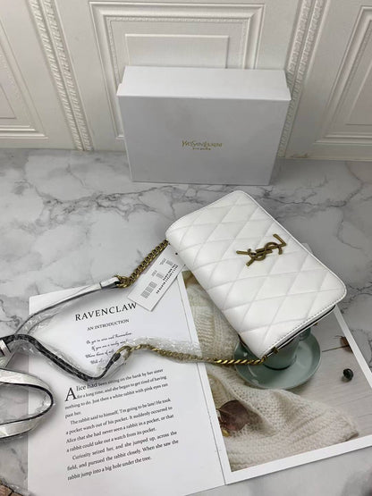 Ysl 

100 dhs🇦🇪🇦🇪🇦🇪

withbox

Zain235
♥️♥️♥️