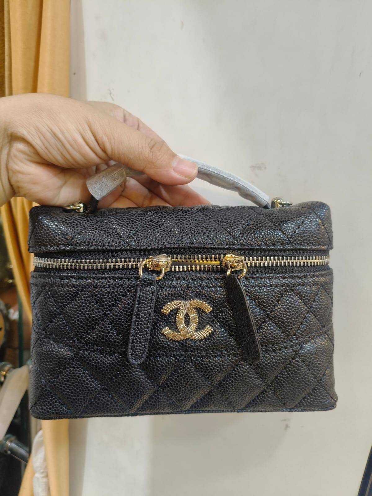 Chanel Master
260 dhs🌺

Zain10
♥️♥️♥️