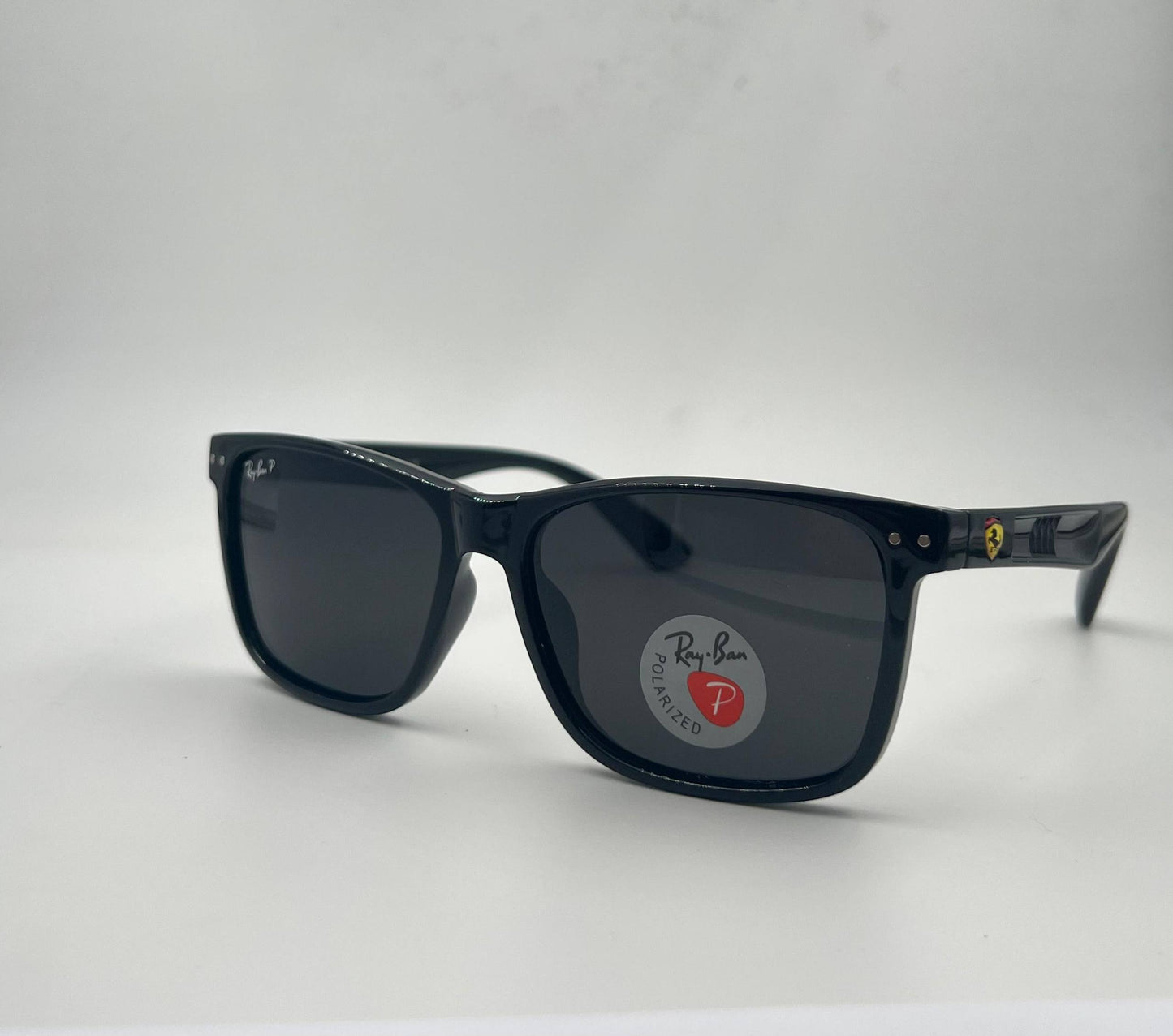 RayBan 

Sunglasses 🕶️ 
Good quality 💯 
With box 🗃️ 
🎁🎁🎁

50 dhs❣️

Zain273
♥️♥️♥️