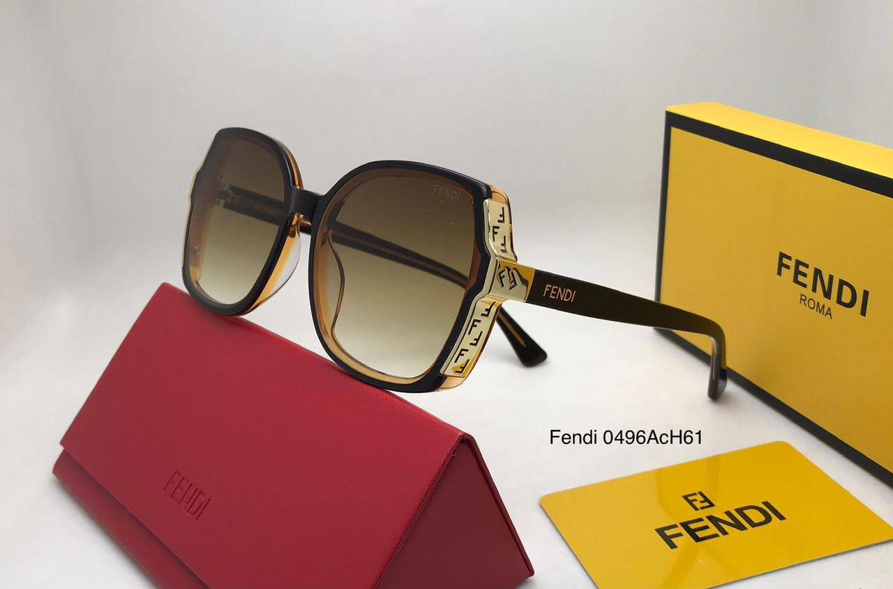 Fendi
master quality 
180 dhs💓

Zain126
