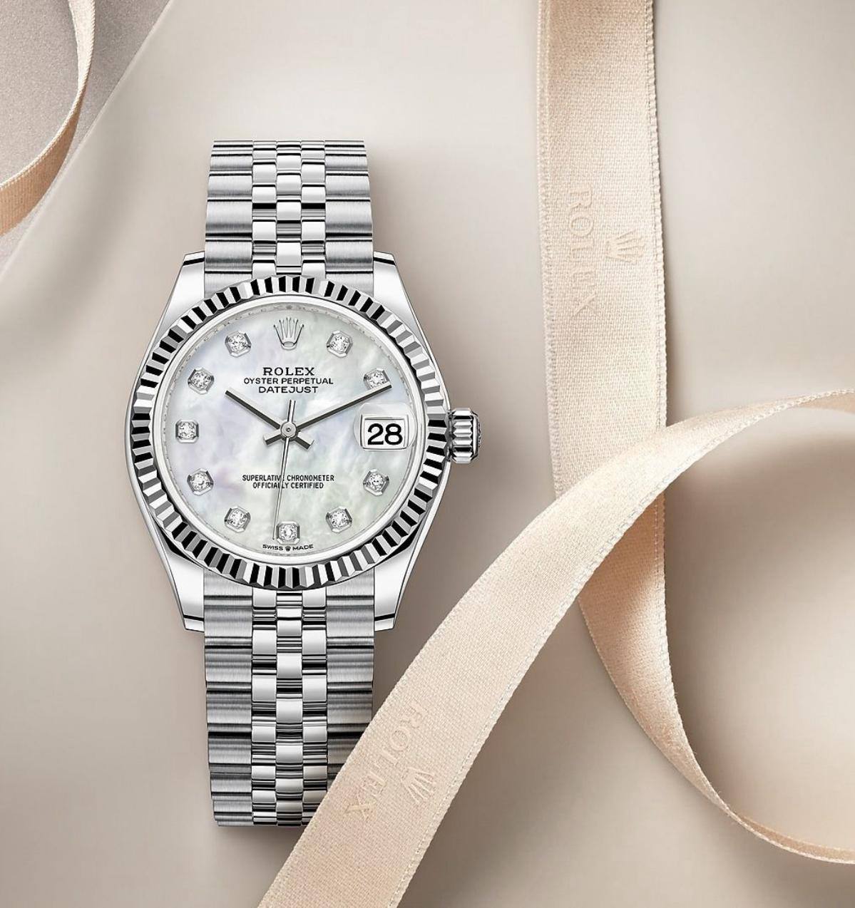 Rolex 
For Ladies Automatic 
Good Quality  31mm 
230 dhs🪙🌨️

Zain59
♥️♥️♥️