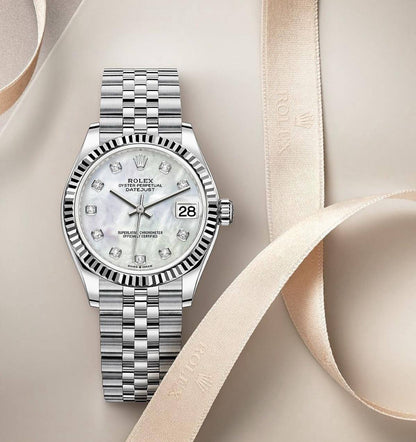 Rolex 
For Ladies Automatic 
Good Quality  31mm 
230 dhs🪙🌨️

Zain59
♥️♥️♥️