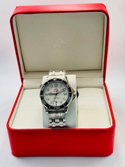 Omega Men  
Master quality*🤩🤩
*Automatic*
260 dhs👑

Zain08
♥️♥️♥️