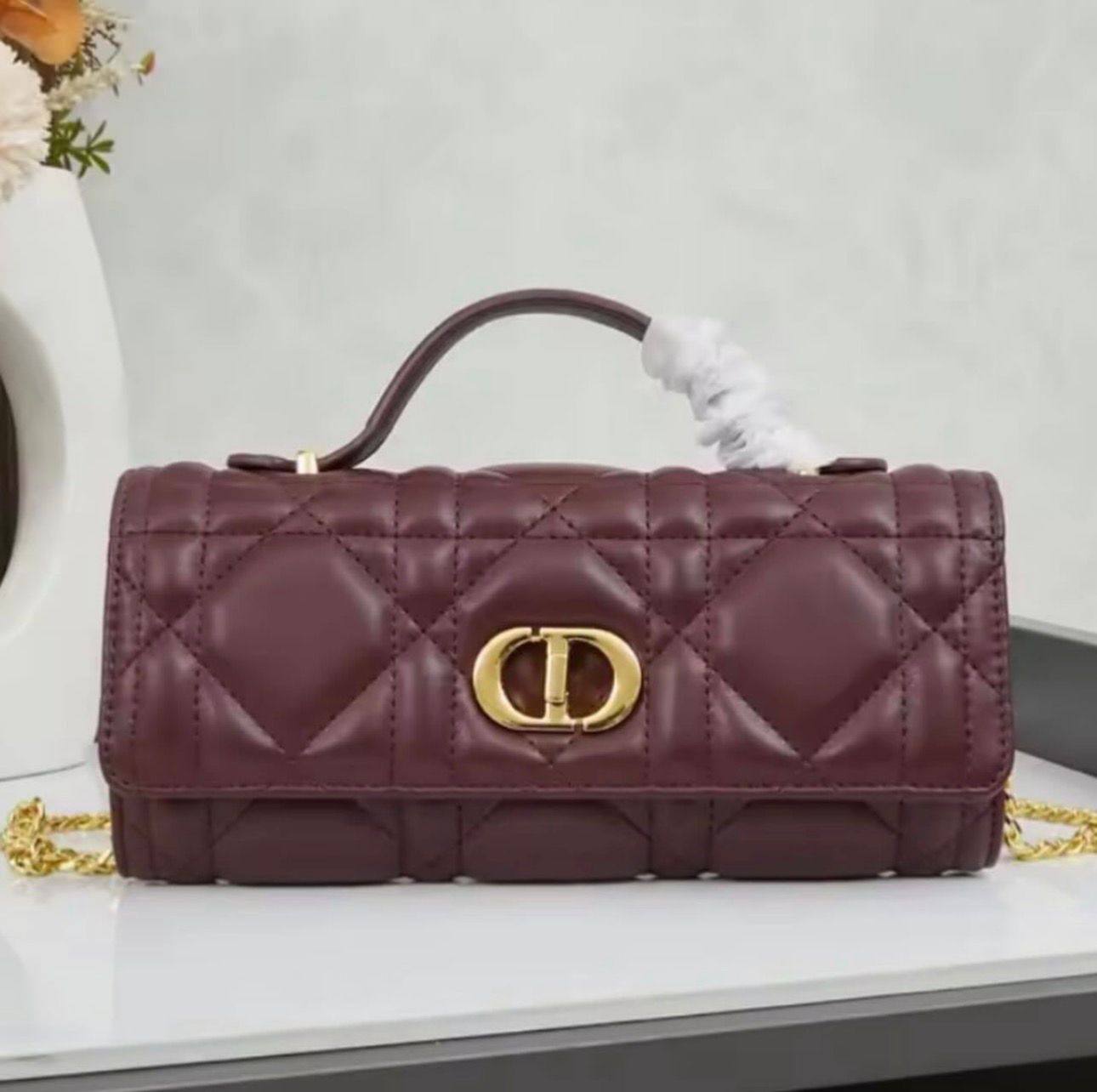 Dior
With Box
🎁🎁🎁

230 dhs❣️

Zain131
♥️♥️♥️