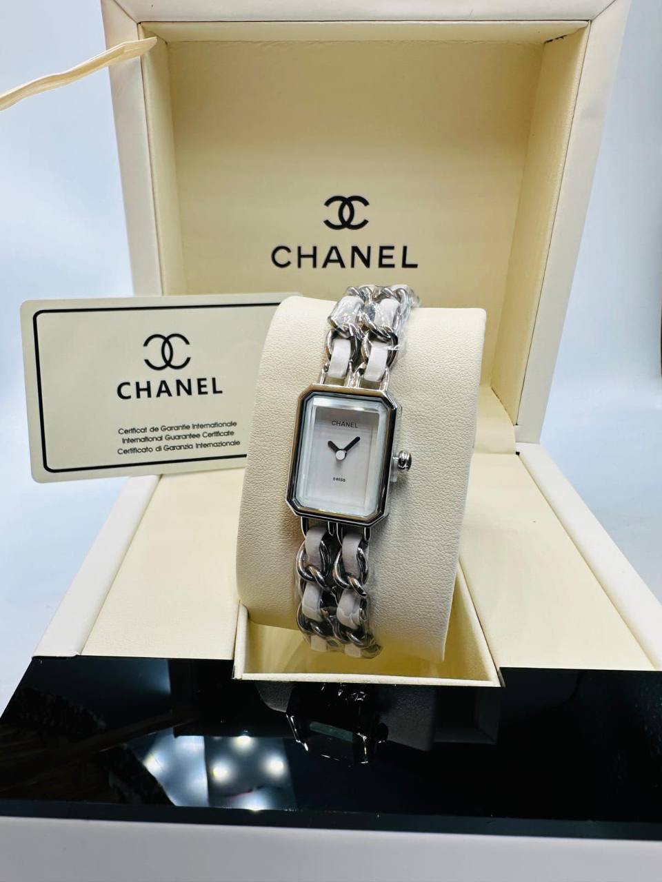 Chanel ladies 
60 dhs🇦🇪🇦🇪

Zain08
♥️♥️♥️