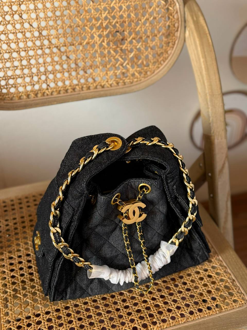 Available again✨✨✨

CHANEL 

22_25cm
360_380😍

*MASTER QUALITY*

With box🎁

Zain167
♥️♥️♥️