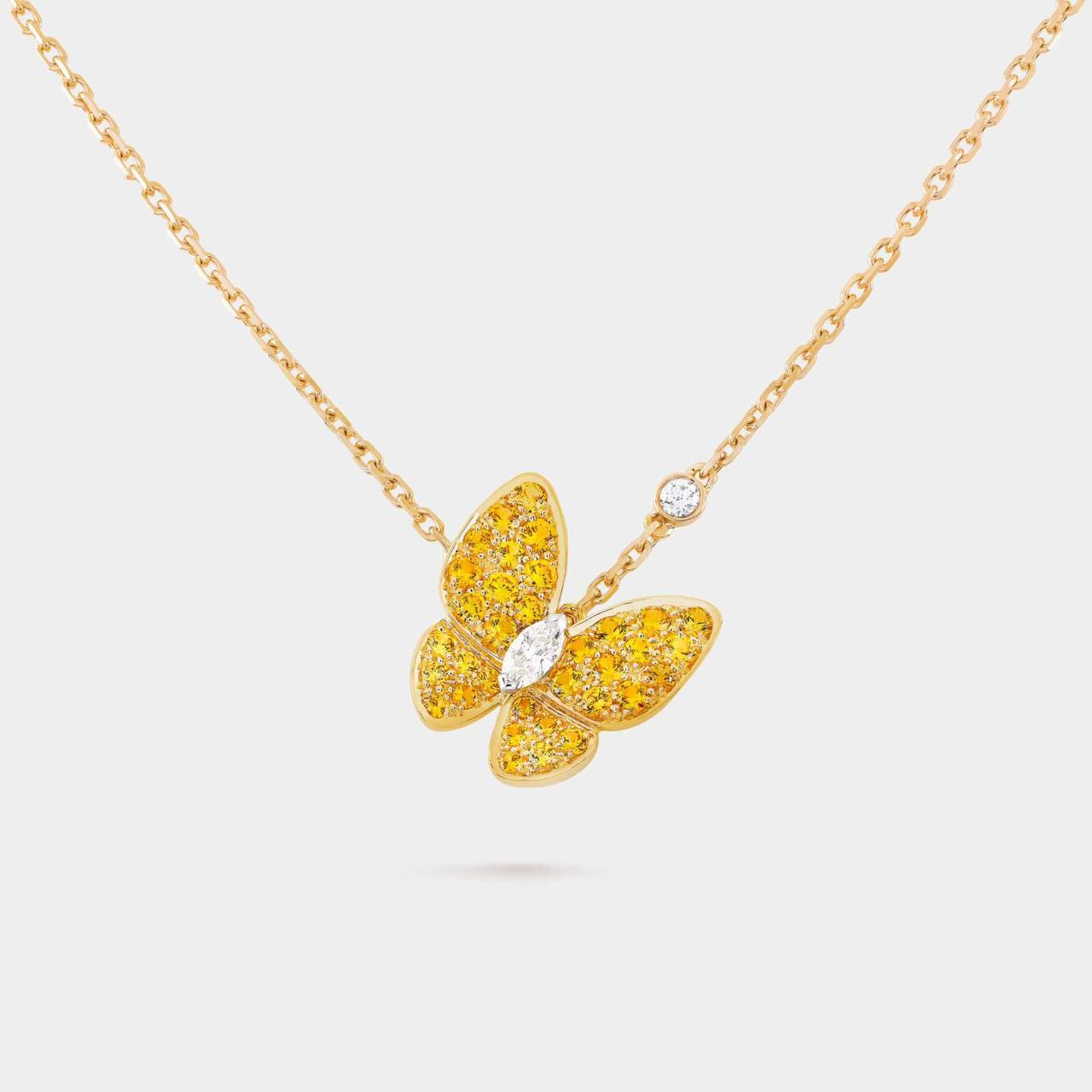 VCA ❤️‍🔥*
Necklace 💥
Master quality 💯
With normal boxes 🗃️ 
50 dhs✅
With master box 📦 
80 dhs✅

Zain216
♥️♥️♥️