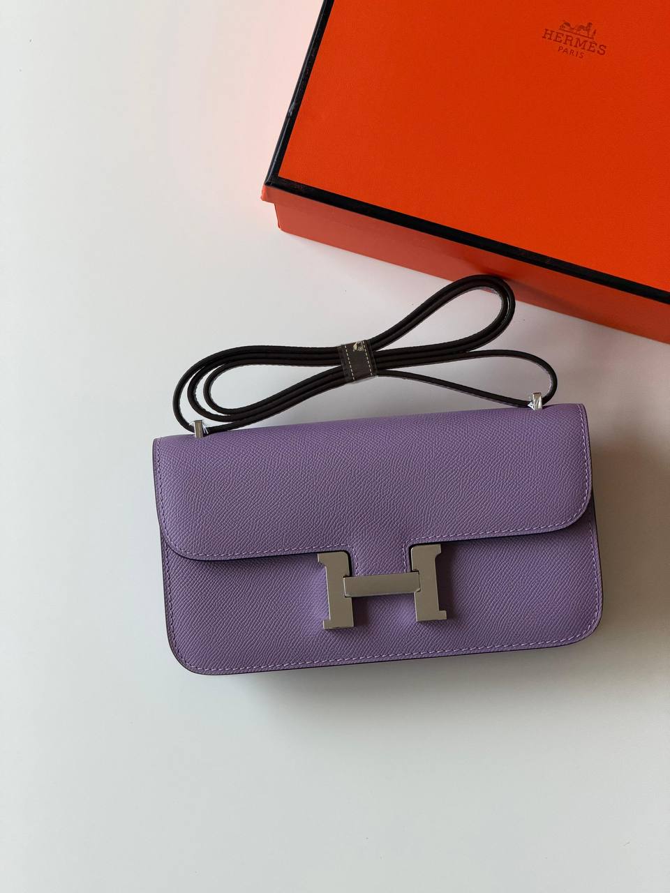 Hermes
constance 23cm 
super Master quality ✅with box📦
480 dhs✅

Zain51
♥️♥️♥️