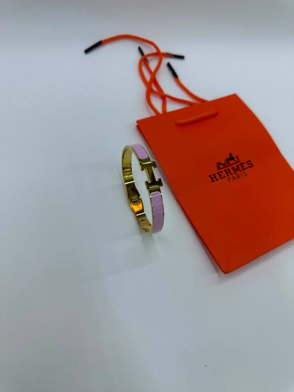 *Stainless steel 🦋*
Bangle 💯
Non tarnish 💯
With paper bag 🛍️
20 dhs🇦🇪🇦🇪

Zain216
♥️♥️♥️