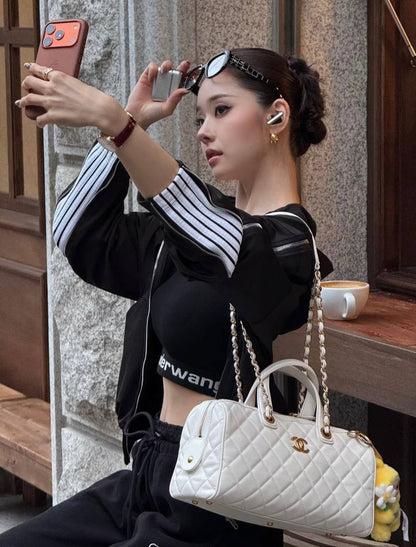 CHANEL
 GOOD QUALITY 
100 dhs✅

Zain39
♥️♥️♥️