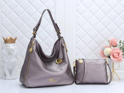 DIOR 
120 dhs✅
Size 38 cm 

Zain161
♥️♥️♥️