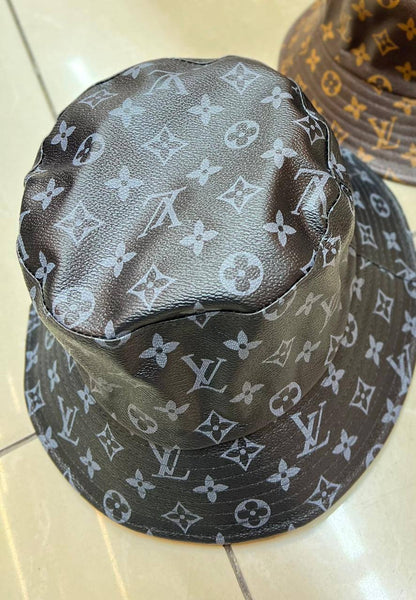 BUCKET HAT 

FREE SIZE 
70 dhs🇦🇪🇦🇪🇦🇪

Zain88
♥️♥️♥️