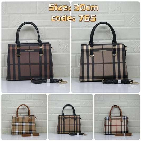 Burberry
95 dhs🪙💕

Zain13
♥️♥️♥️