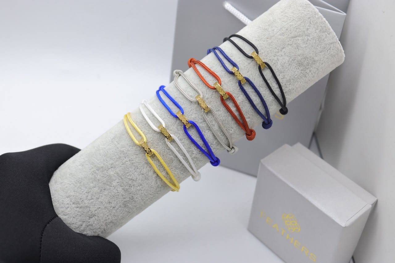 New Bracelet
Feathers 
55 dhs✅
With Box And Paper Bag

Zain33
♥️♥️♥️
