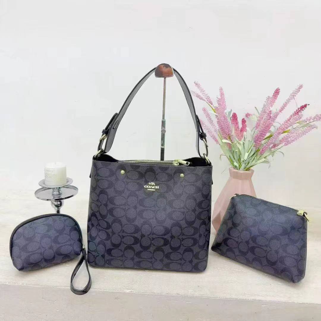 Coach 3in1
95 dhs🪙🌨️

Zain35
♥️♥️♥️