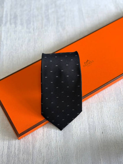 HERMES - LV
*TIE*
*Master quality*
*New collection*
180 dhs✅

Zain179
♥️♥️♥️