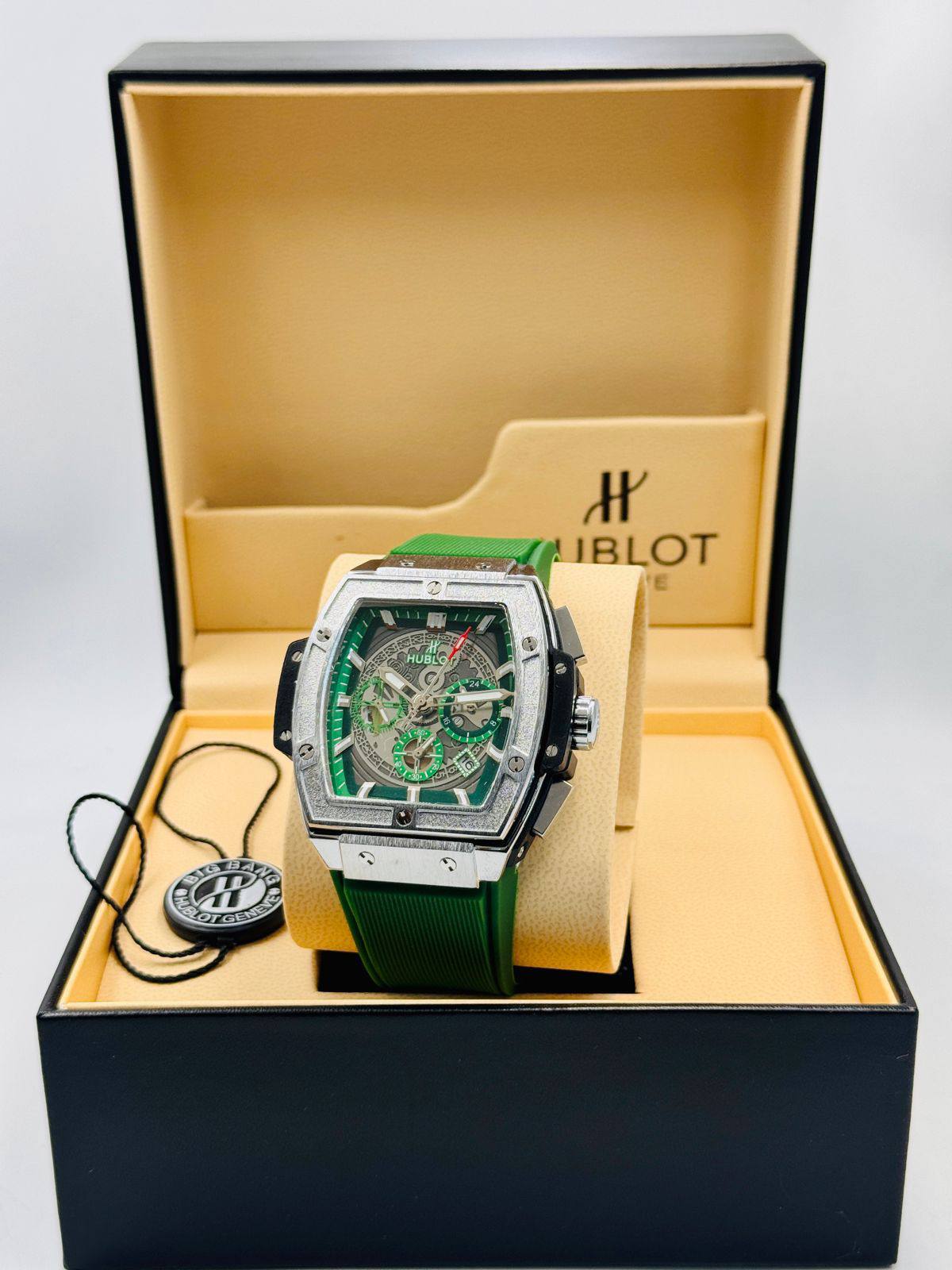 Hublot Men
*New Arrival*🔥
85 dhs🌺

Zain08
♥️♥️♥️