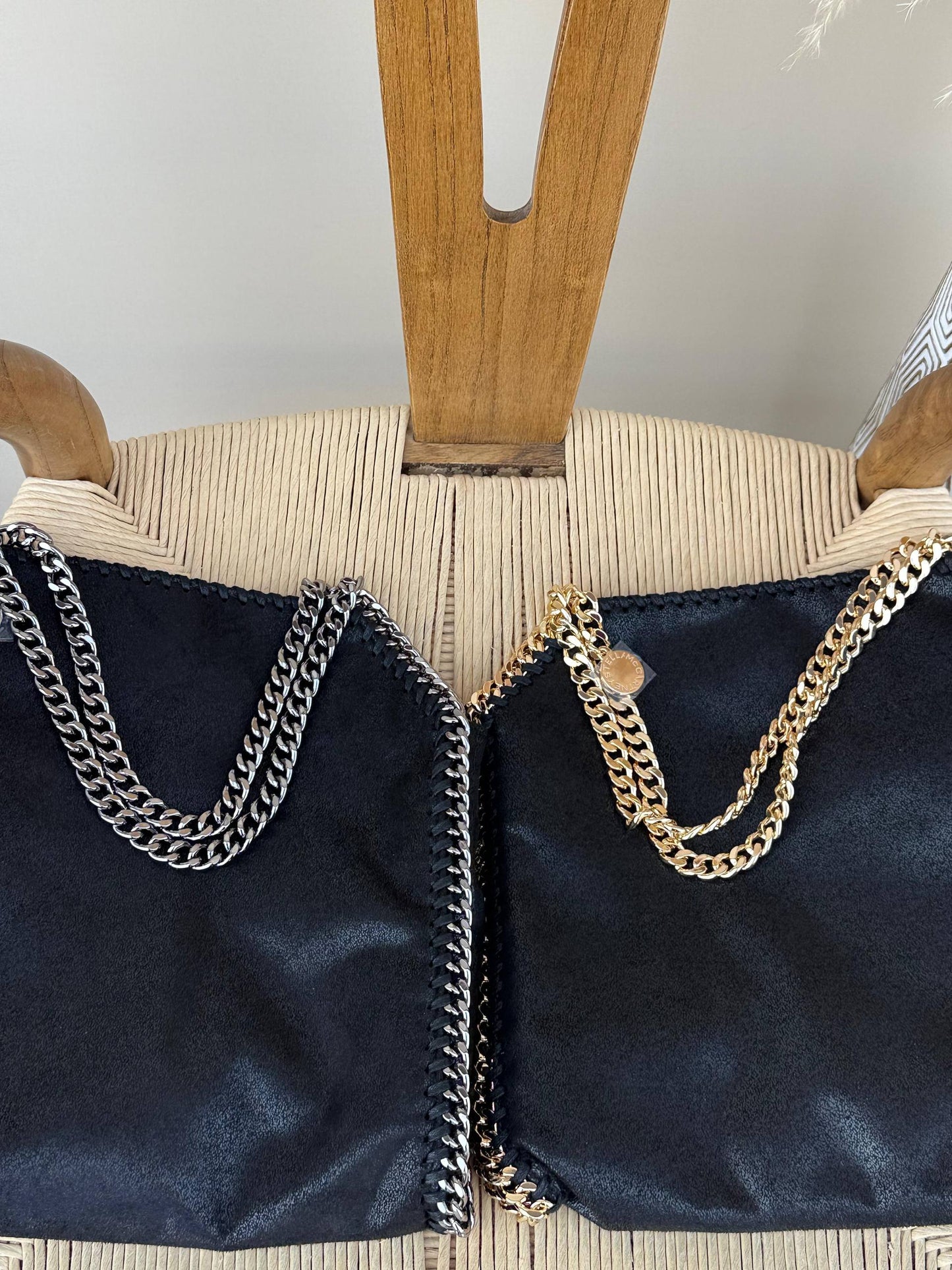 Available Again✨✨✨
STELLA McCARTENY
25cm
350 dhs❣️
Top quality

Zain167
♥️♥️♥️