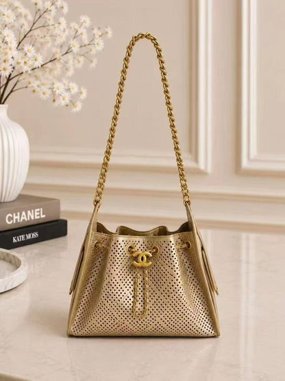 Chanel

High quality

110 dhs🇦🇪🇦🇪
Zain50
♥️♥️♥️