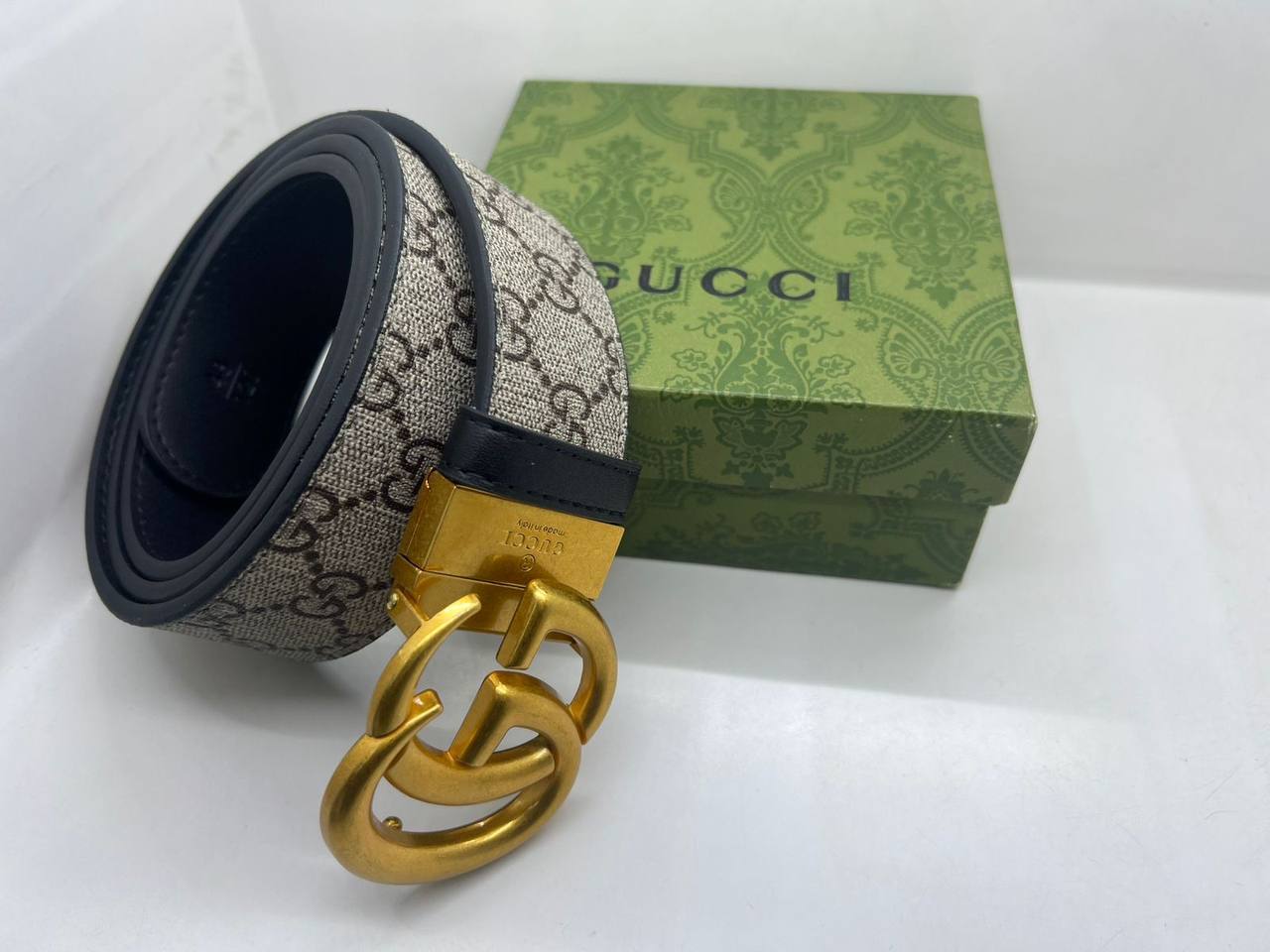 Belts
65 dhs✅

Zain182
♥️♥️♥️