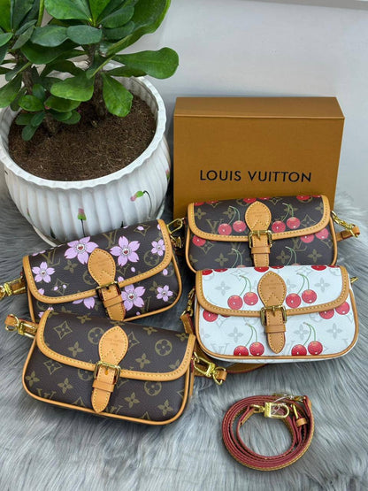 LV

SIZE  ……… 19 CM 🥰🥰🥰

90 dhs🪙🌨️

with BOX
🎁🎁🎁

Zain244
♥️♥️♥️