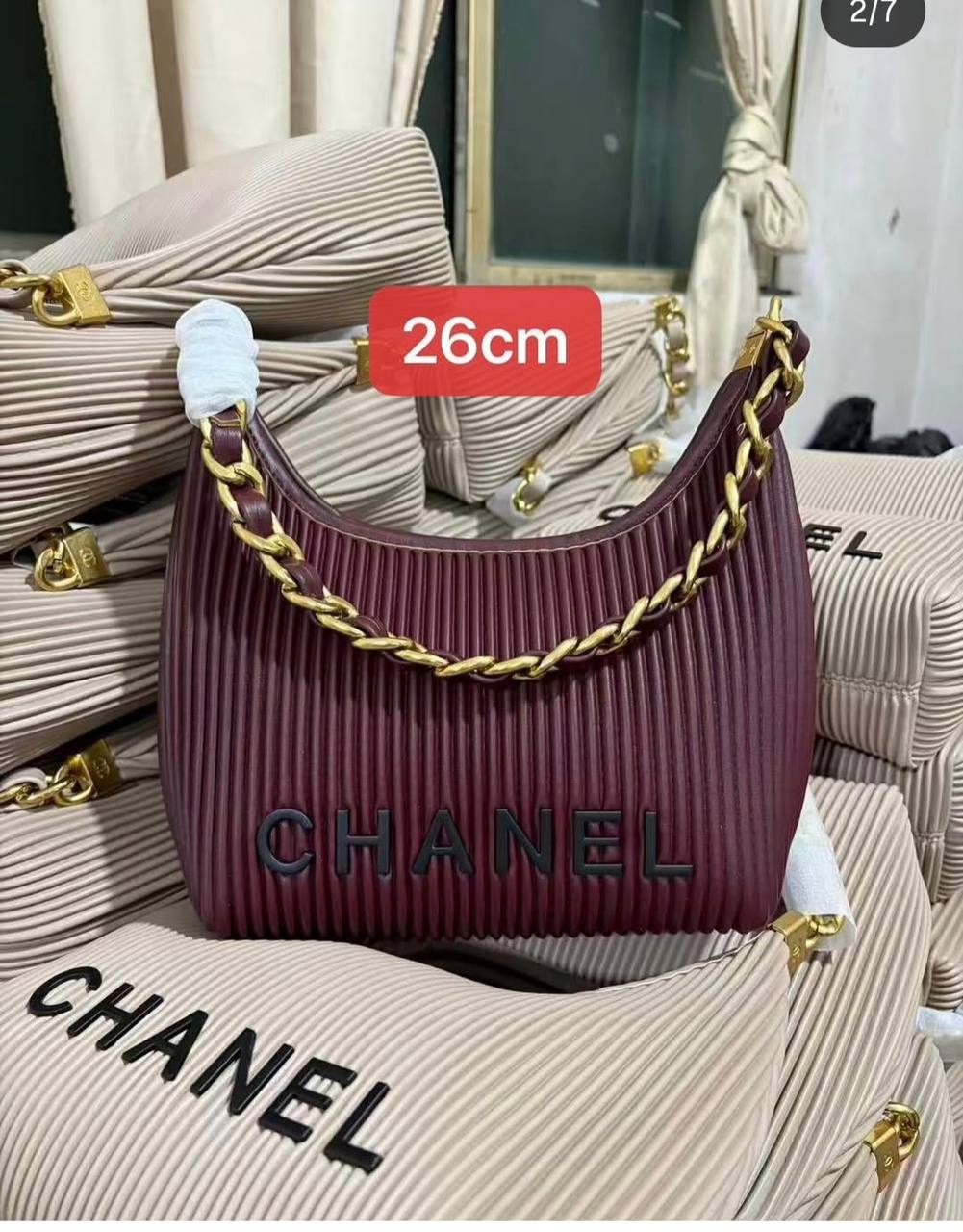 Chanel 
100 dhs✅

Zain143
♥️♥️♥️