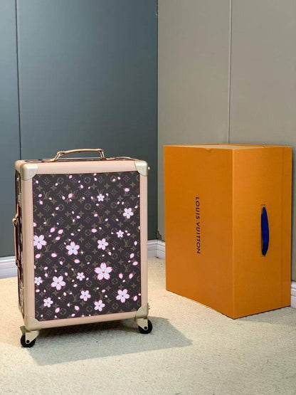 LOUIS VUITTON ✨💕✨
Trolley LV 💯
SuperMaster Quality 🔥🔥
Available Now ❤️❤️❤️
For Price 👇 WTSP Text Zain 0568585901

Zain121
♥️♥️♥️