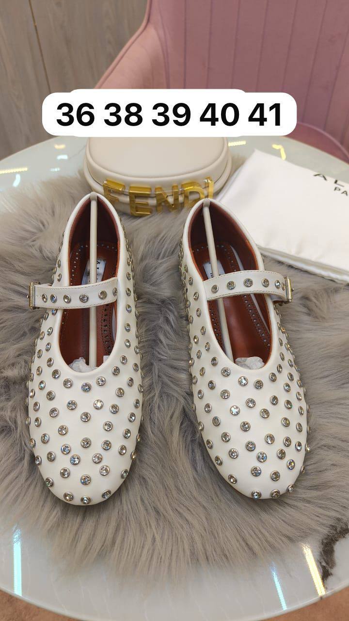 Alaia

130 dhs✅

Zain146
♥️♥️♥️