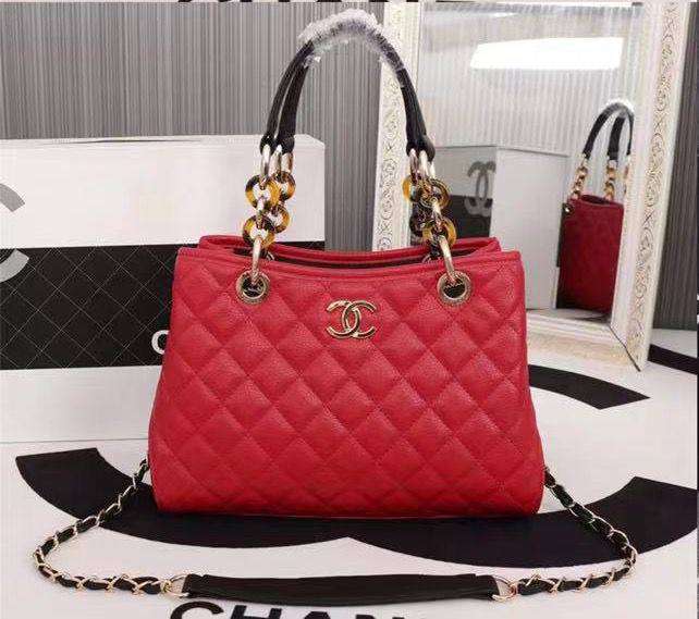 Chanel 
Good Quality 
110 dhs❣️

Zain250
♥️♥️♥️