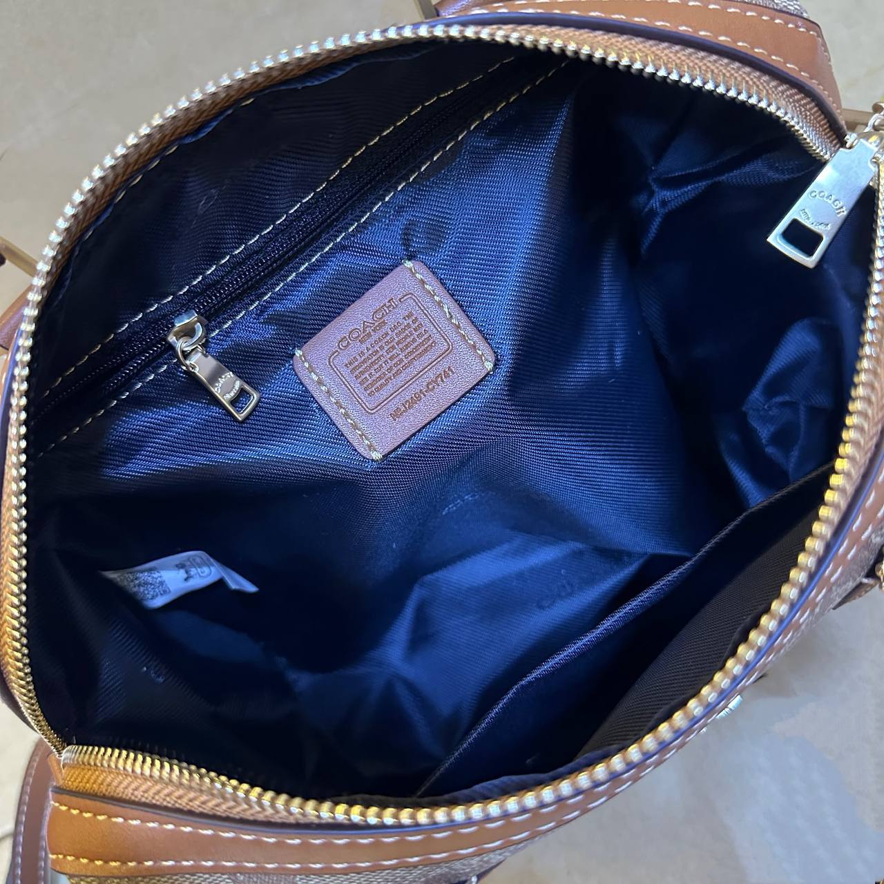 COACH 
HIGH QUALITY 
WITH BOX 
120 dhs💓
25cm

Zain39
♥️♥️♥️