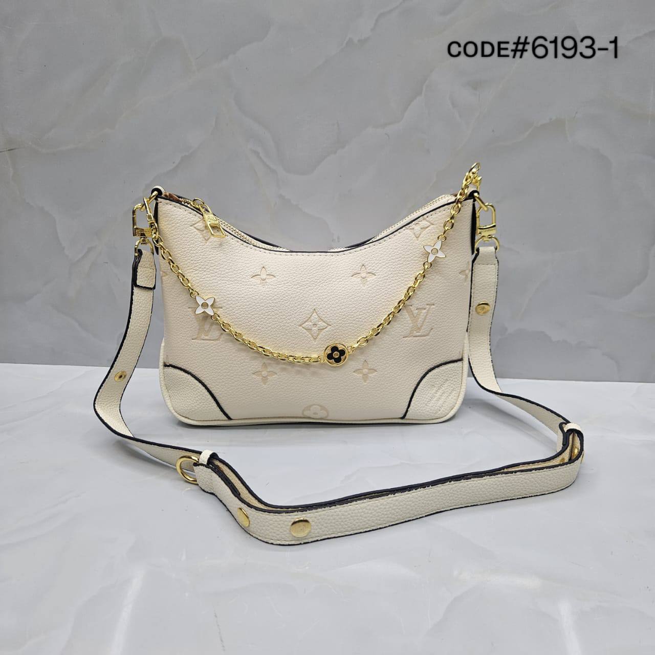 LV
ʙᴏᴜʟᴏɢɴᴇ sʜᴏᴜʟᴅᴇʀ ʙᴀɢ
ᴡɪᴛʜ ᴄʜᴀɪɴ sʟɪɴɢ
ɢᴏʟᴅ ʜᴀʀᴅᴡᴀʀᴇ
sɪᴢᴇ : 28 cm

65 dhs🪙💕

Zain31
♥️♥️♥️