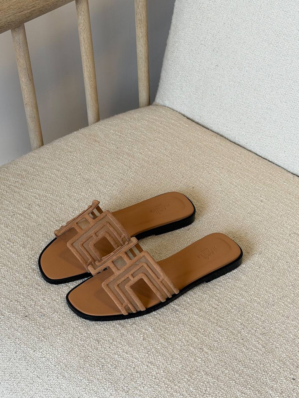 HERMES

QUALITY: SUPER MASTER 

SIZE:36 TO 42
430 dhs🇦🇪🇦🇪

Zain319
♥️♥️♥️