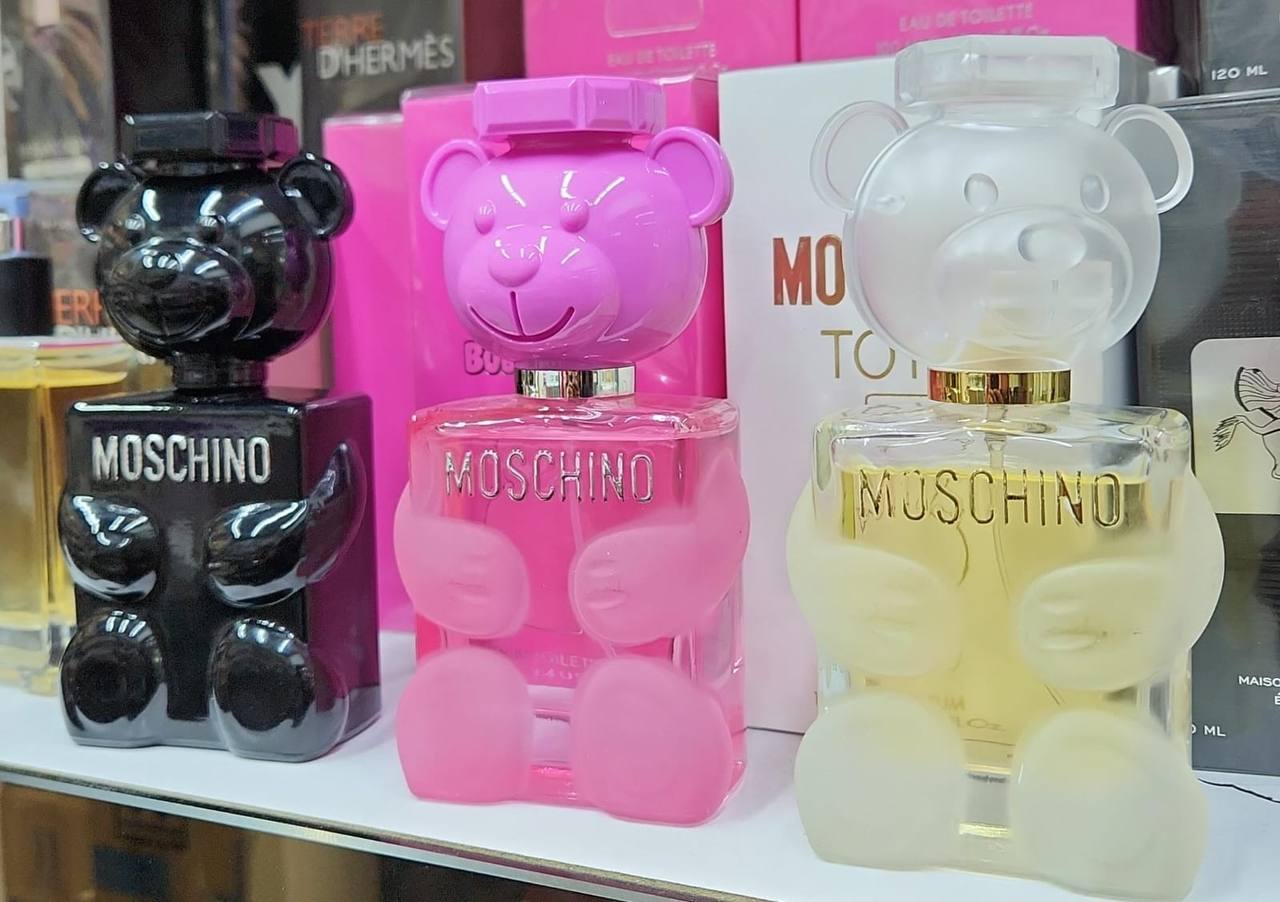 Moschino org
50 dhs❣️

Zain87
♥️♥️♥️